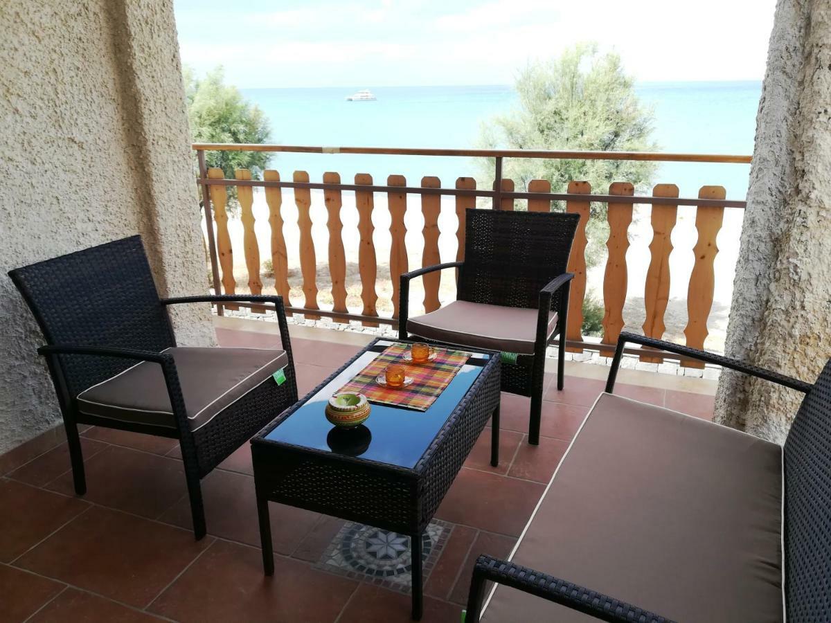 Noemi Holiday House Agnone Bagni Exterior foto